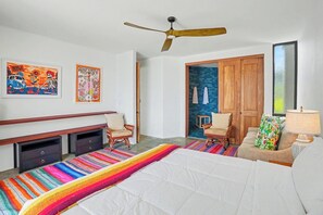 2 bedrooms, desk, iron/ironing board, free WiFi