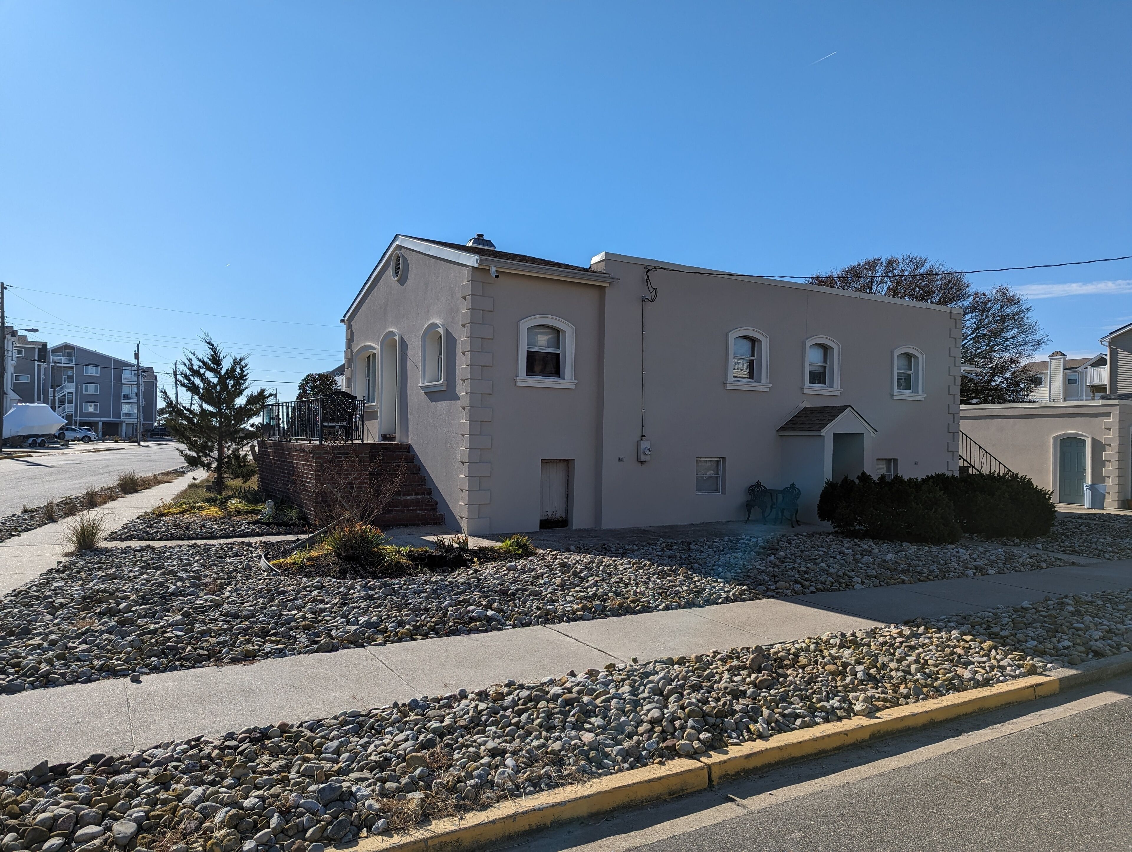2 Bedroom 1 Bath Seasonal