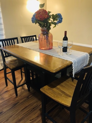 Dining - Lovely 3Bed-2Floors✌🏼Free Wine-Portsmouth-Durham-Dover (Dover)