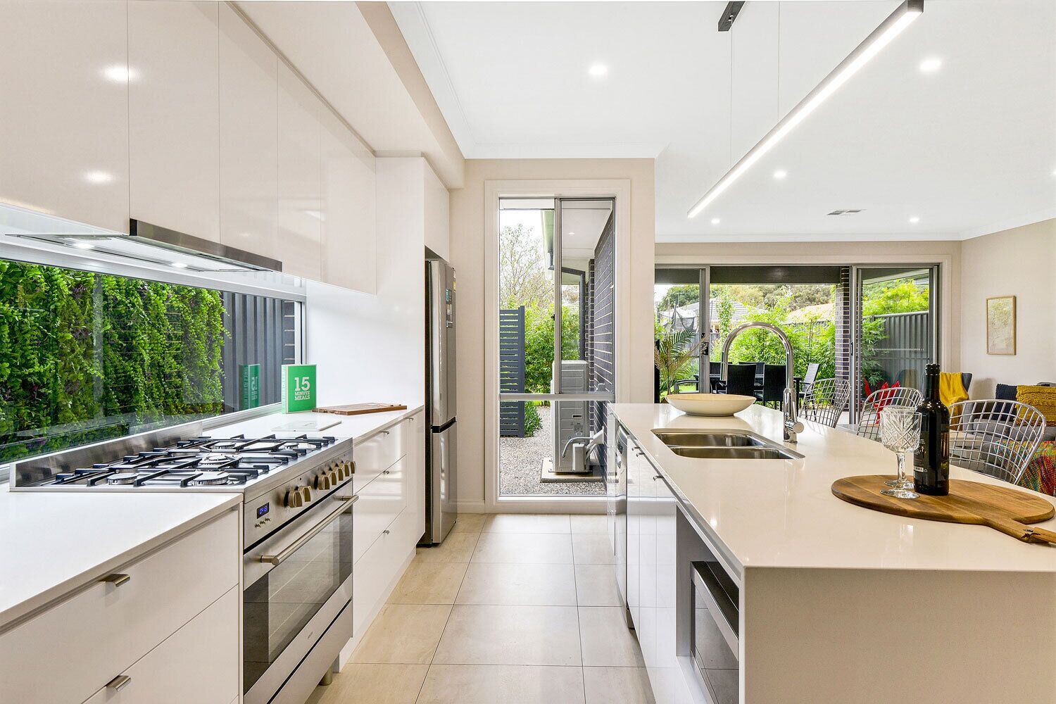 Modern Living in Great Location - Casa Kosma — image 17