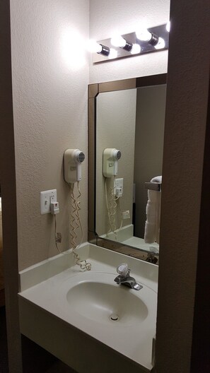 Bathroom - Gurnee Motel (Gurnee)