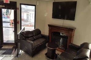 Interior - Gurnee Motel (Gurnee)