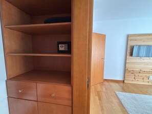 Interior - Oceanus Executive Apartamento (Ponta Delgada)