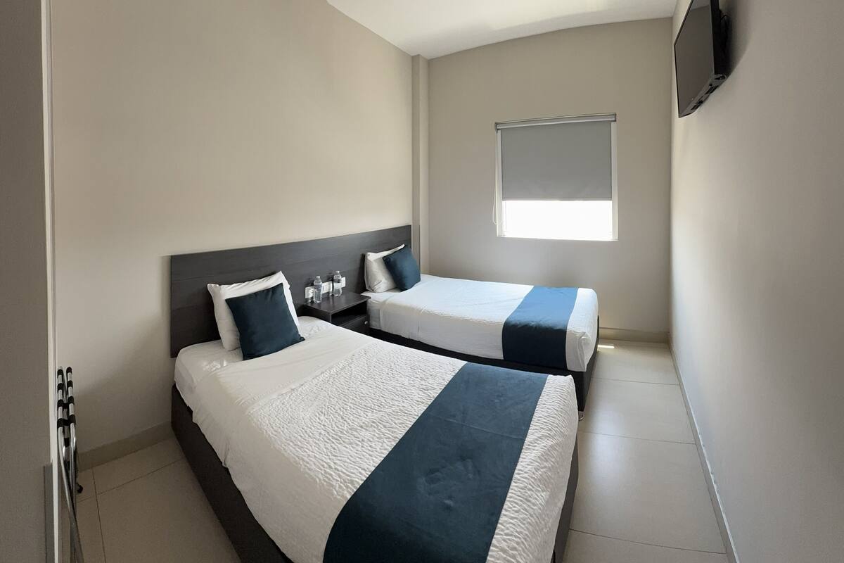 Standard Room, 2 Twin Beds | Down comforters, in-room safe, soundproofing, WiFi (free)