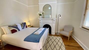 3 bedrooms, laptop workspace, iron/ironing board, WiFi