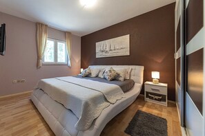 2 Schlafzimmer, Bügeleisen/Bügelbrett, Reisekinderbett, kostenloses WLAN