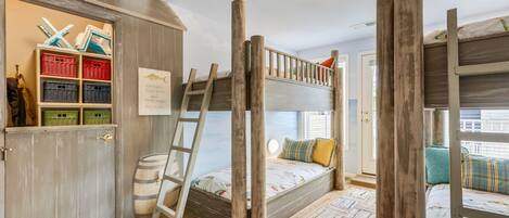 5 chambres, fer et planche à repasser, lit de bébé portatif