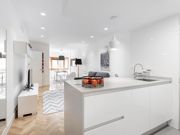 Interior - Villanueva Apartment II (Madrid)