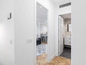 Interior - Villanueva Apartment II (Madrid)
