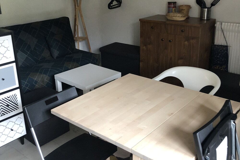 Rent studio 21 m2 in residence close to all amenities