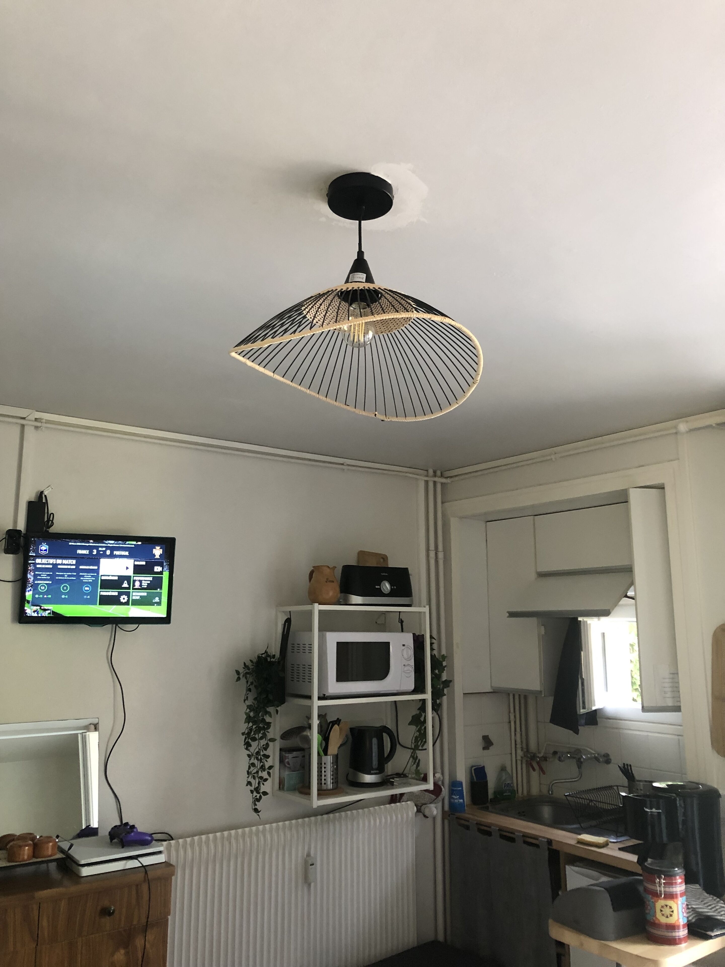 Kylskåp, mikrovågsugn, ugn och spishäll