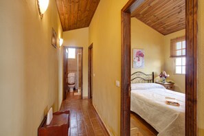 2 habitaciones, wifi gratis y ropa de cama 