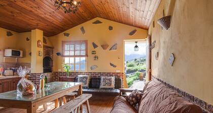 Vacation Home Casa La Chocita with Sea View, Mountain View