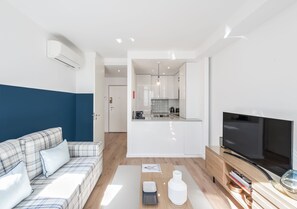 Televisión LCD 43 pulgadas con canales de televisión por cable