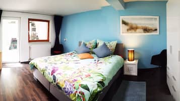 2 Schlafzimmer, Schreibtisch, Reisekinderbett, kostenloses WLAN