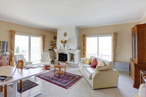 TV connectée, espaces bureaux