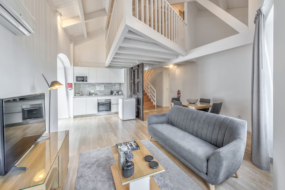 Comfort Apartment, 2 Bedrooms, Kitchen | Living area