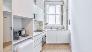 Familielejlighed - 2 queensize-senge - 2 badeværelser | Privat køkken | Køleskab, mikrobølgeovn, ovn, kogeplade