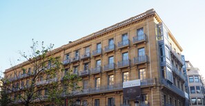 Front of property - Intelier Villa Katalina Hotel (San Sebastián)