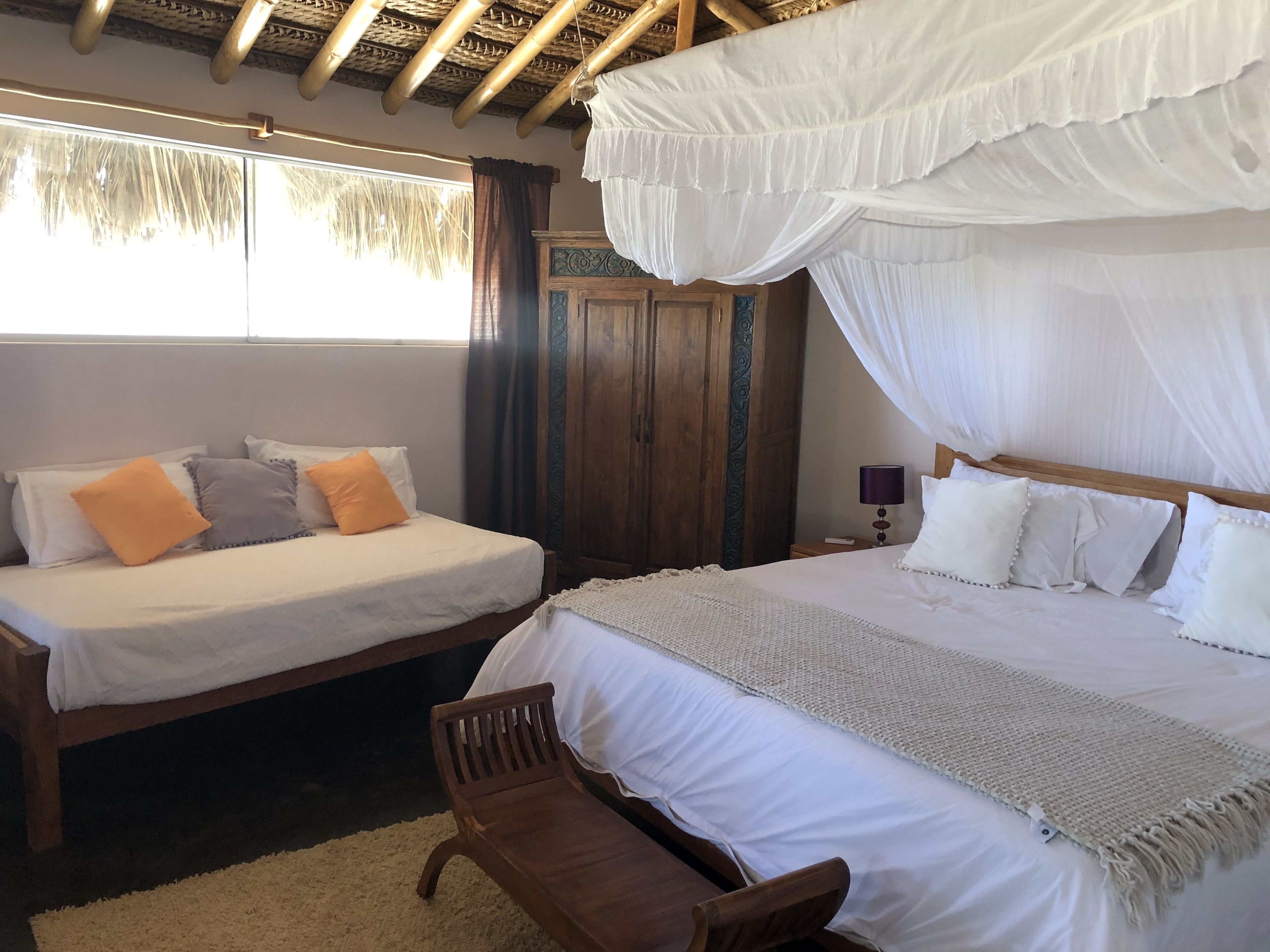 5 bedrooms, WiFi (free)