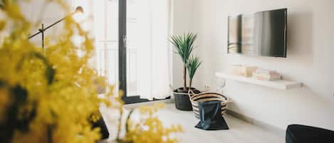 Televisión de pantalla plana de 32 pulgadas con canales digitales