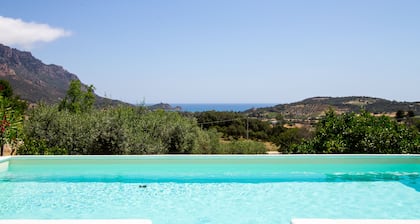 Villa Calu' - Wonderful villa in Sardinia with swimming pool and sea view