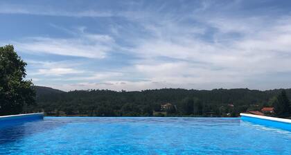 Vila Flor Luxury Villa Secarias, Nr Arganil, with stunning infinity Pool