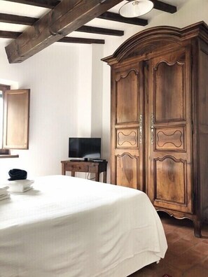 2 Schlafzimmer, Reisekinderbett, WLAN, Bettwäsche
