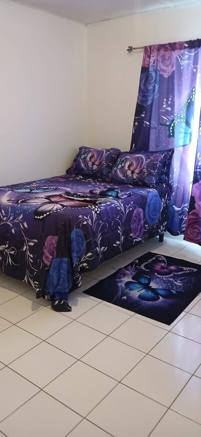 holiday stay, 2 bed 1 bathroom
