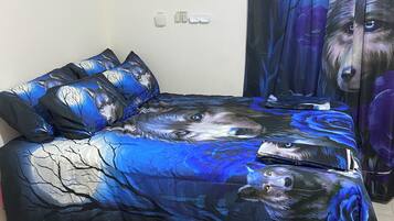 1 bedroom, desk, iron/ironing board, WiFi