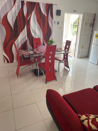 Home from Home, 1 bed, 1 bunk bed, 1 bathroom in St. Thomas, Jamaica 🇯🇲 