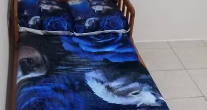 Home from Home, 1 bed, 1 bunk bed, 1 bathroom in St. Thomas, Jamaica đŻđČ
