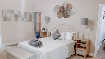 2 Schlafzimmer, Schreibtisch, Bügeleisen/Bügelbrett, kostenloses WLAN