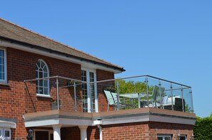 Exterior - One bedroom property near beach and country walks (Shanklin)