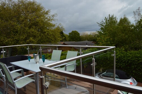 One bedroom property near beach and country walks