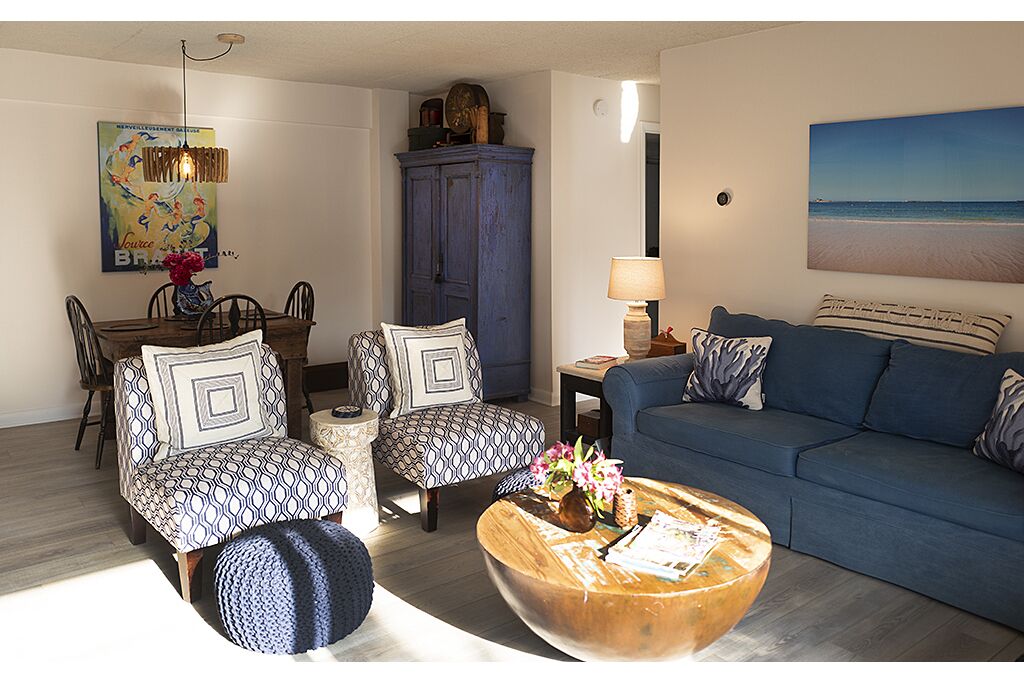 Walk to beach and the best of Rehoboth! - Linens/Towels included!