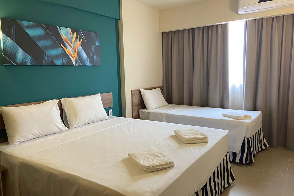 2 slaapkamers, een minibar, een bureau, geluiddichte muren