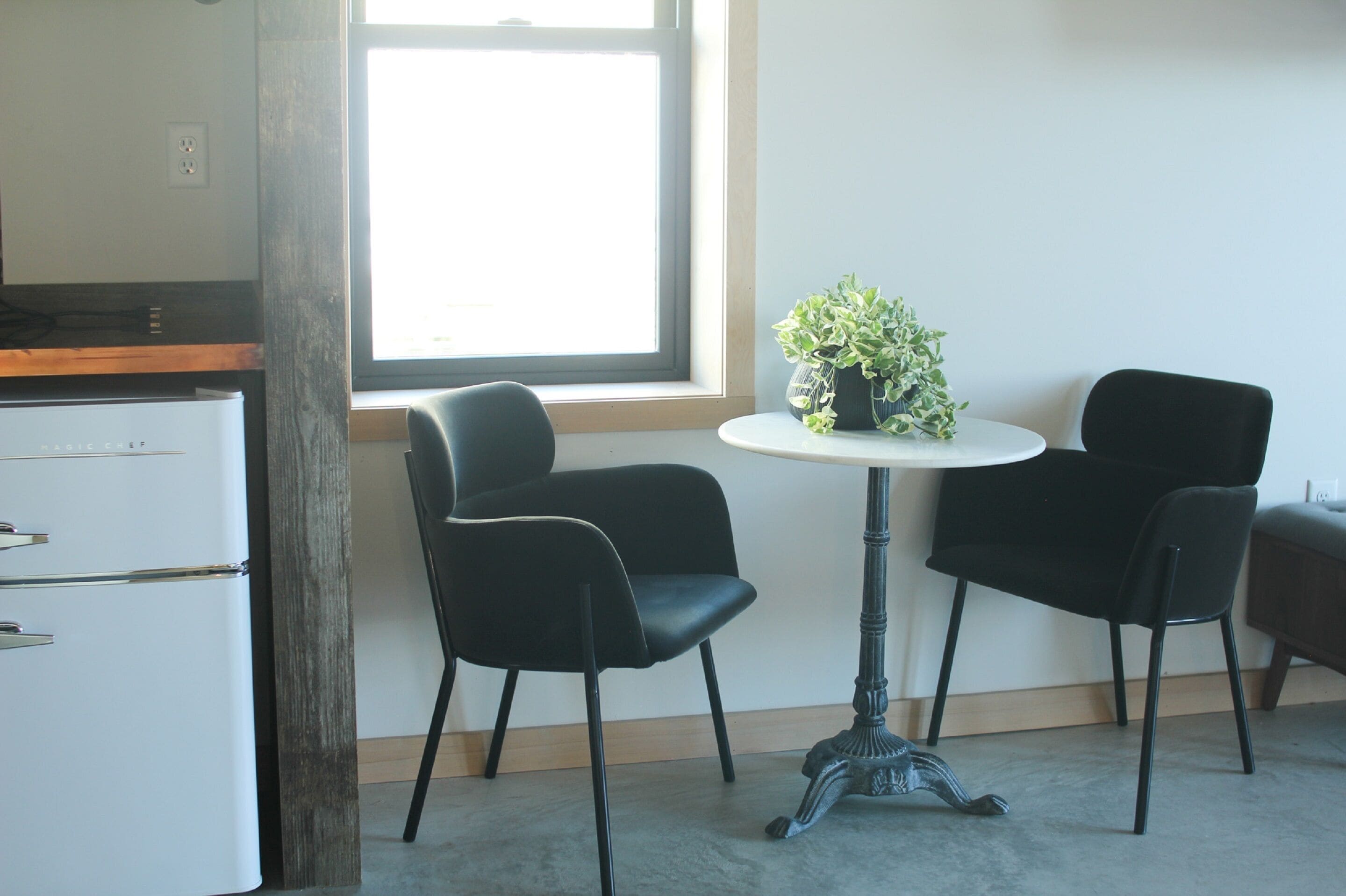 buoy suite | 1 bedroom, frette italian sheets, premium bedding, desk