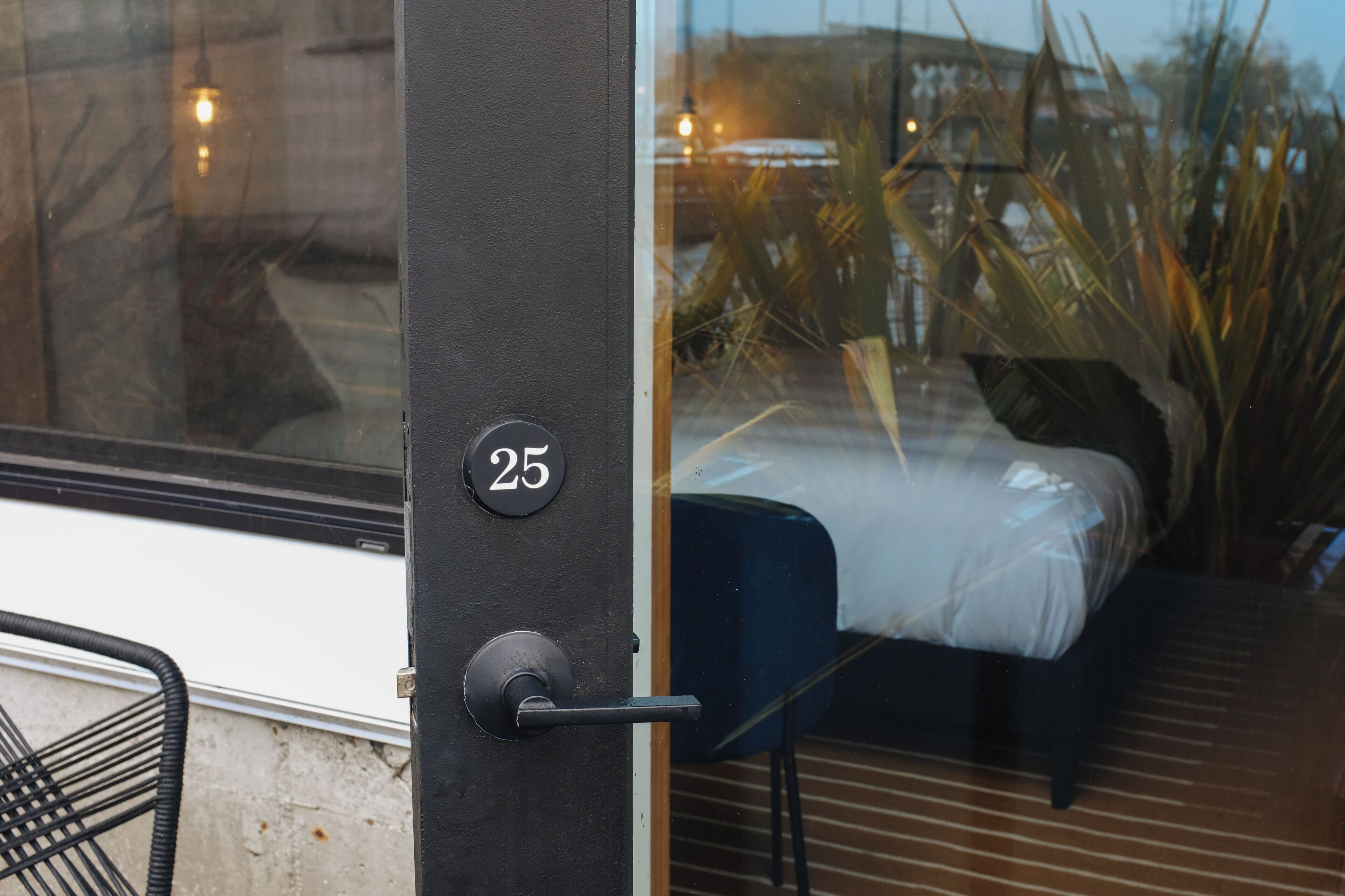 trolley view king 1st floor | 1 bedroom, frette italian sheets, premium bedding, desk