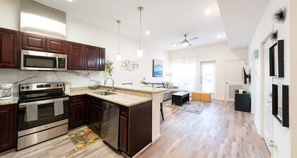 1L| Gated Condo | Spacious Home in Lifestyle Center