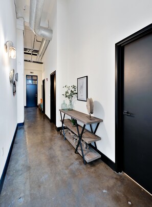 Interior - Mesquite Hideaway- Downtown Luxury Loft w/ free parking (Waco)