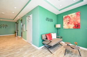 Interior - 2M| Unique Lifestyle Center Living| Gated Complex| (Katy)