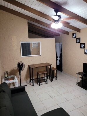 Smart TV - Your Caribbean home away from home (Christiansted)