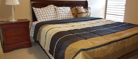 1 Schlafzimmer, Schreibtisch, Bügeleisen/Bügelbrett, kostenloses WLAN