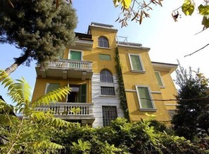 Exterior - Ca Grande (Milan)