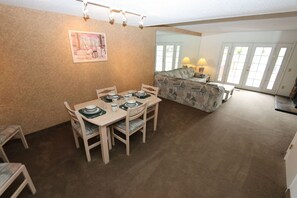 Dining - Thunderbird Resort Club (Sparks)