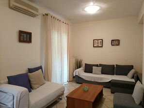 Smart TV, DVD player