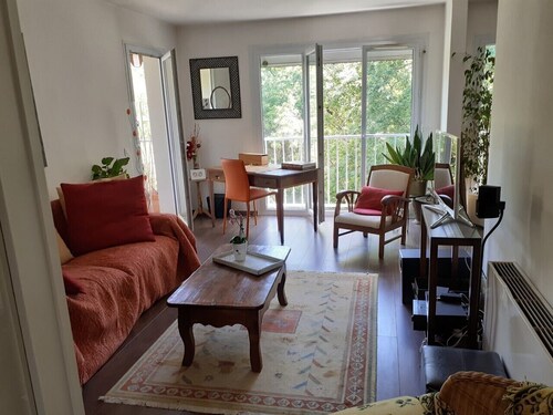 Toulon, bright and calm cocoon 7 minutes from Anse Magaud