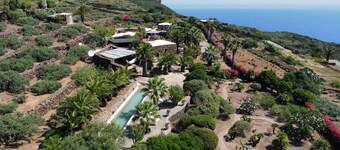 Kardibà-luxury Oasis in Natural Reservoir