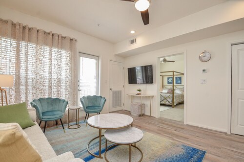 3P| Chic & Stylish Condo Unit| Lifestyle Center Living